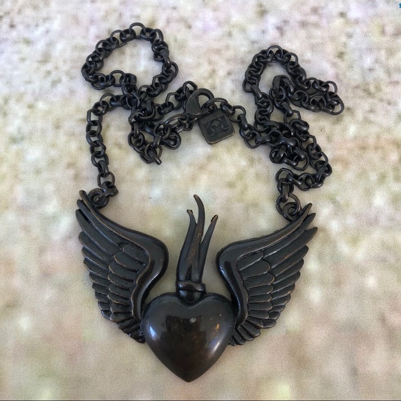 Antique Brass Winged Sacred Heart Necklace Tattoo Flash rocker - Picture 2 of 3
